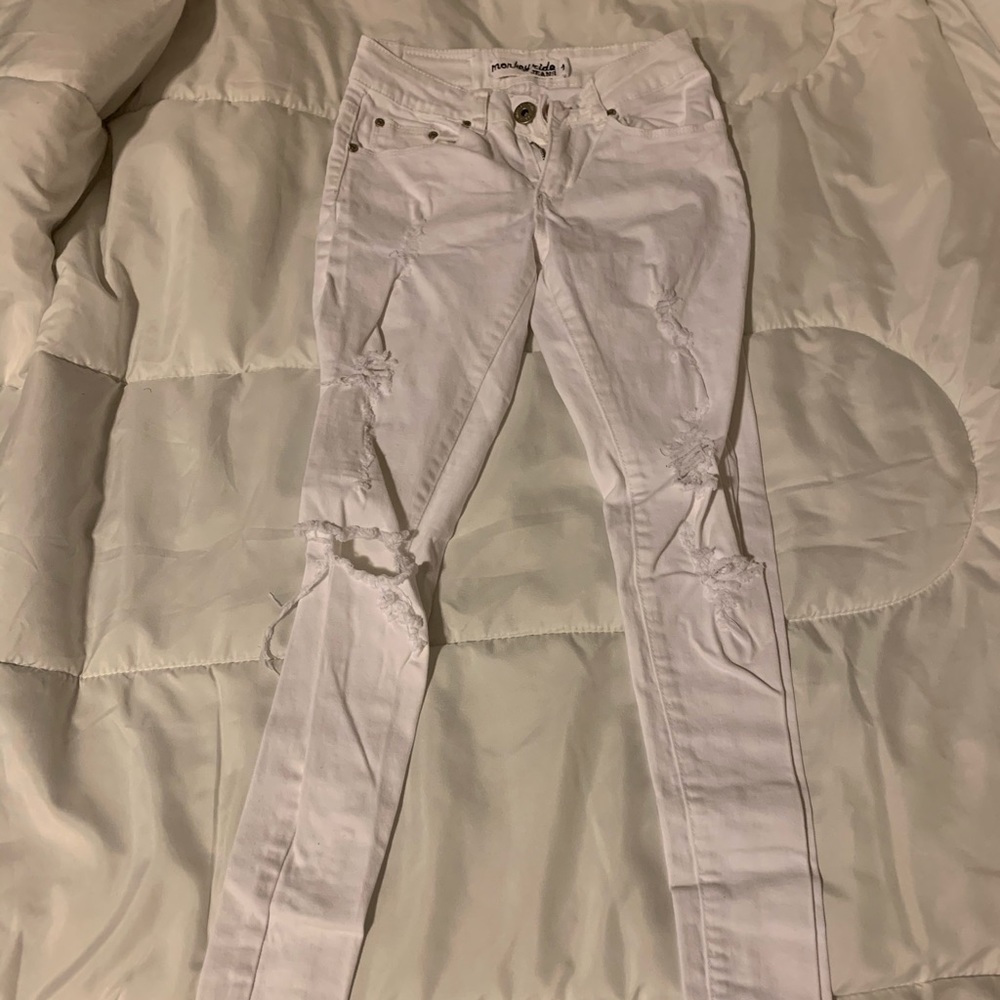 White Ripped Jeans